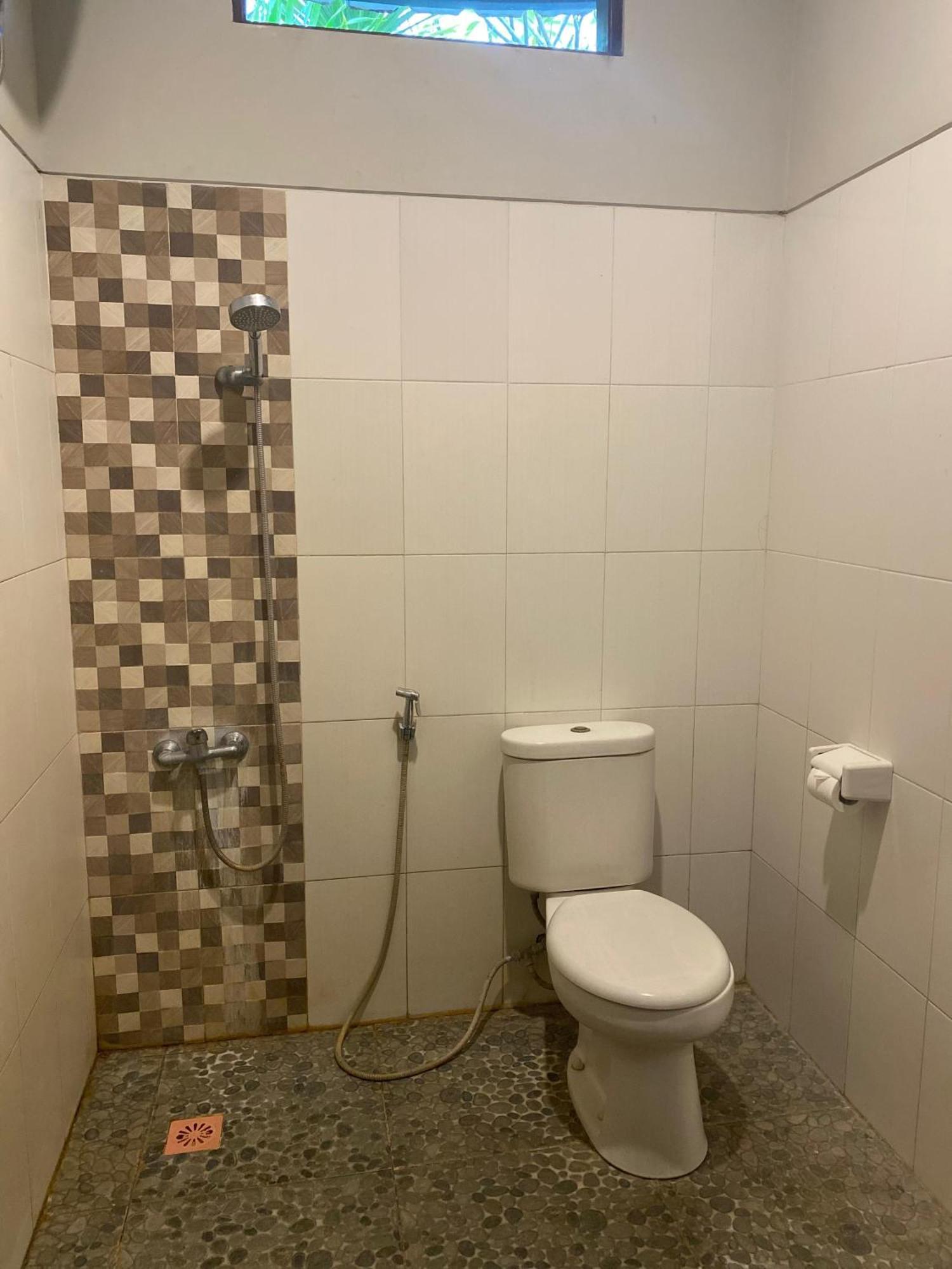 Hotel Ghamed Sari Extérieur photo